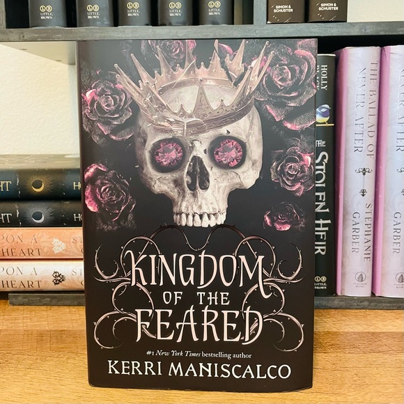 Fairyloot Exclusive Signed Edition Kingdom of the Feared by Kerri Maniscalco